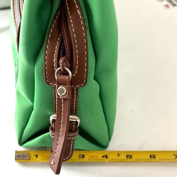 Chaps Kelly Green Nylon Shoulder Bag - Picture 12 of 14